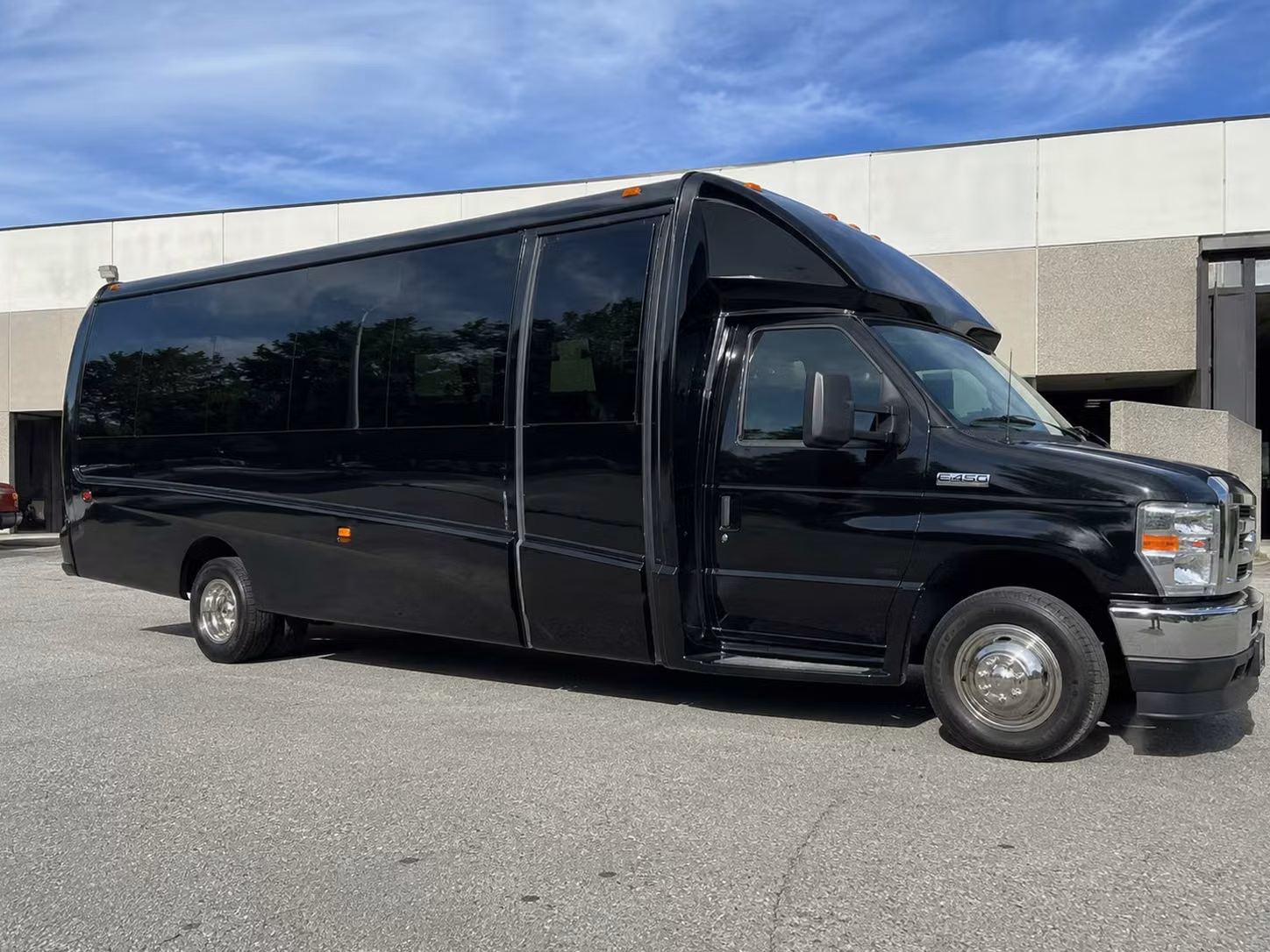 15 passenger minibus